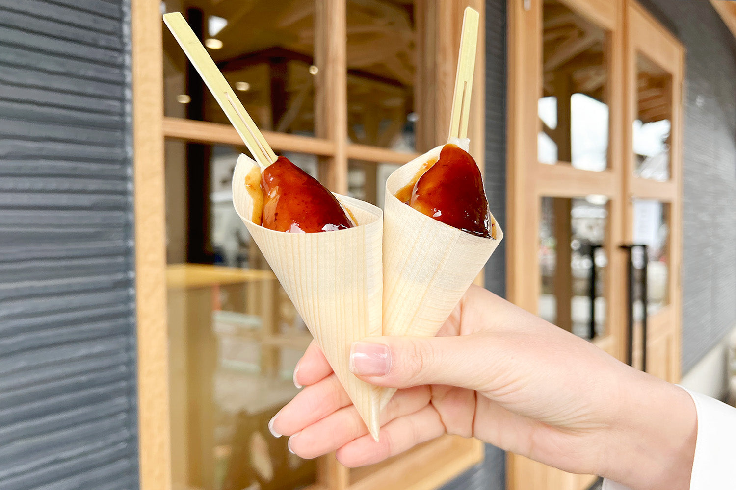 日光観光のお供に。深いうまみをたっぷりと詰め込んだ「日光味噌®︎みたらし」