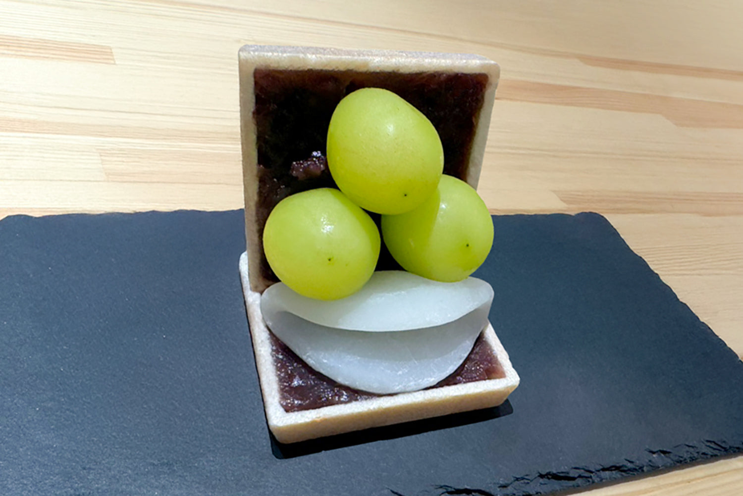 【期間限定】待望の再登場！上品な甘さのシャインマスカットが織りなす、2つの特別な和スイーツ